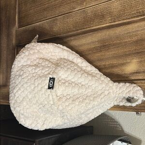 UGG Tablet Pouf